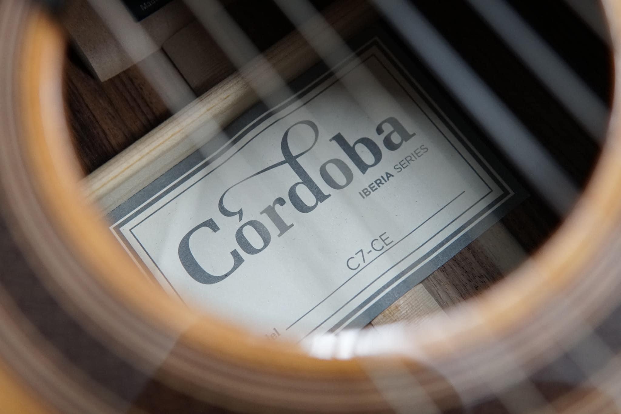 Guitar Classic Cordoba C7CE Nhập Khẩu Chính Hãng Tặng Kèm Túi