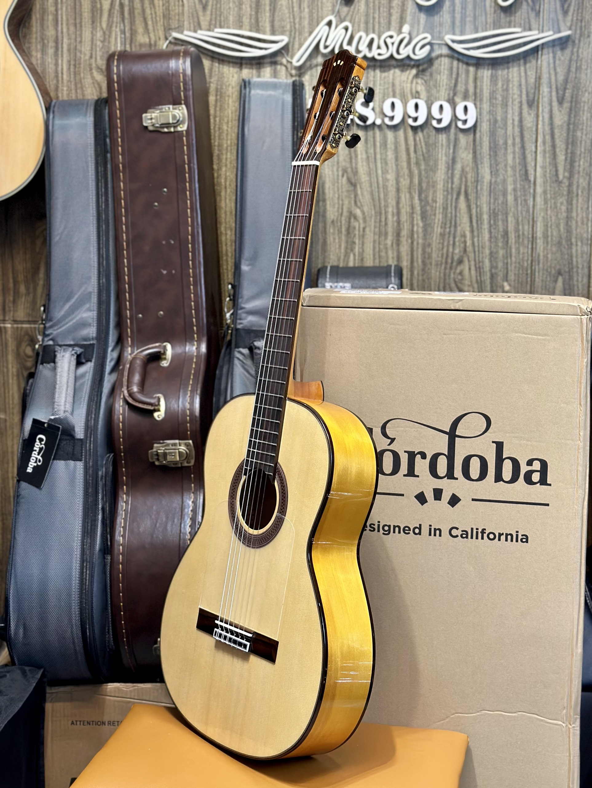 Guitar Classic Cordoba F7 Nhập Khẩu Chính Hãng