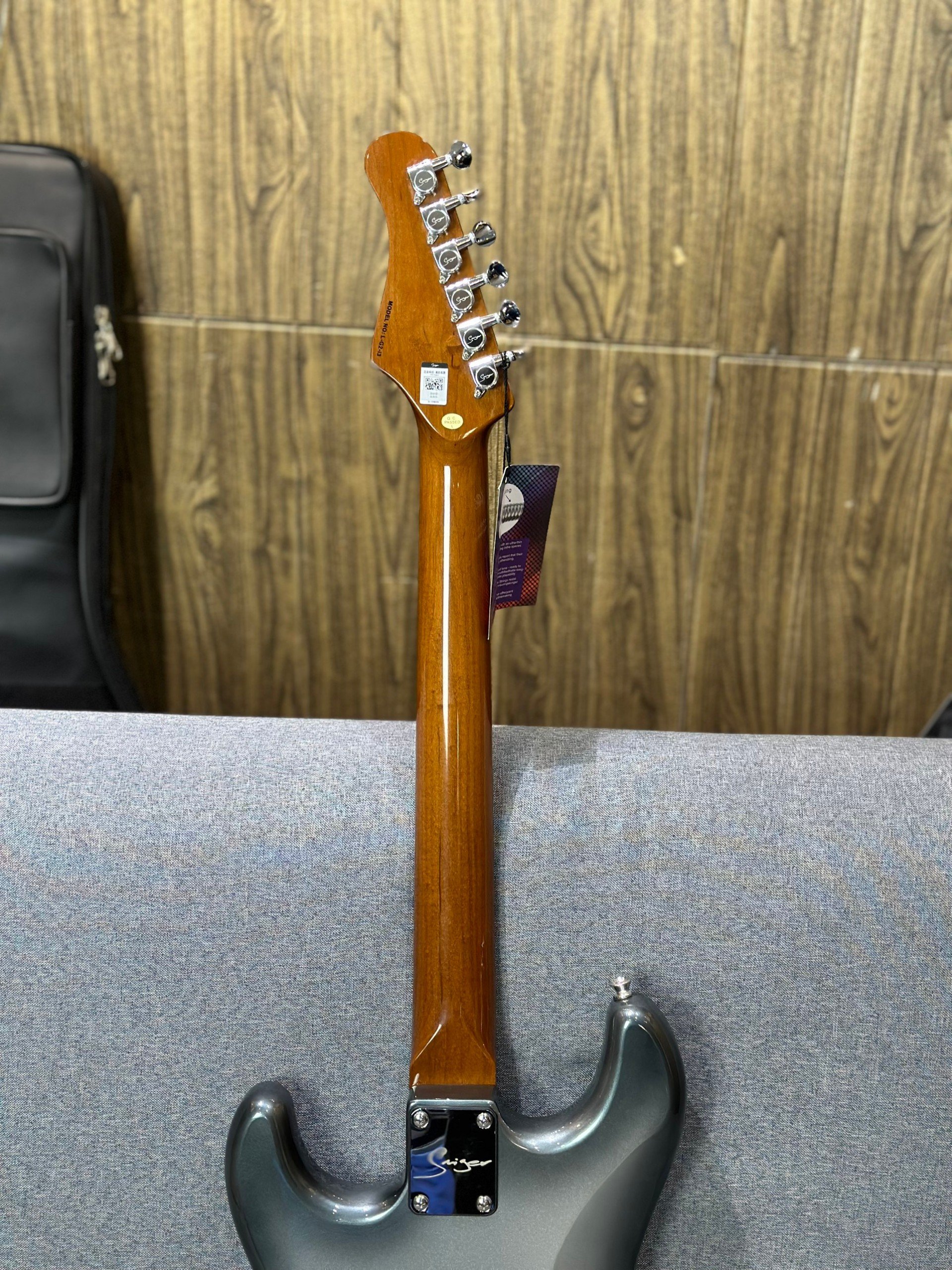 Guitar Điện Smiger L-G2-I3 Đa Chức Năng Hiện Đại Nhất 2024